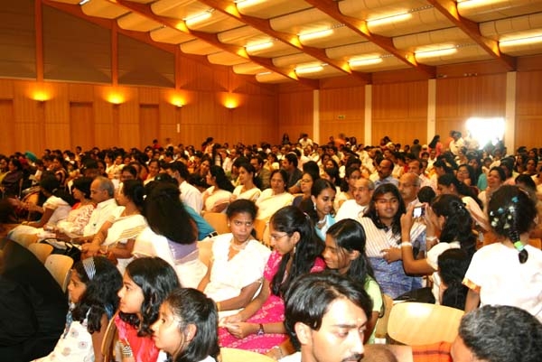 2007 onam audience.JPG